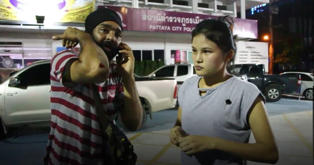 ทำฉาว ! มาเฟียพัทยาไล่หนุ่มอินเดียห้ามนั่งหาด ฉุนไม่ยอมเช่าเสื่อ