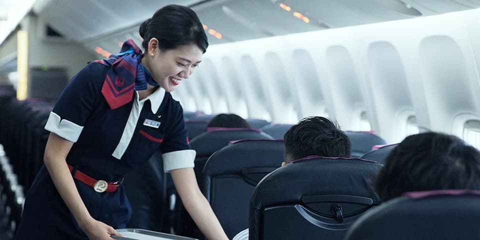 งานวิจัยเผย ‘ญี่ปุ่น’ เป็นชาติที่ชอบนั่งริมทางเดินมากที่สุดบนเครื่องบิน