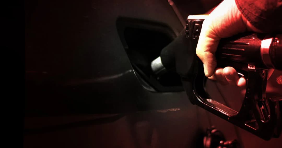 วัดฝีมือรัฐบาลบริหารเศรษฐกิจ เปิดแผนรับมือ ‘น้ำมันขาขึ้น’ ตรึงราคา – อุดหนุน – ลดภาษี