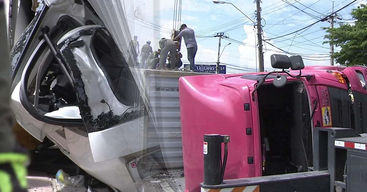 สติและน้ำใจ! คนขับฟอร์จูนเนอร์รอดชีวิต หลังถูกรถบรรทุกทับจนแบนติดพื้น