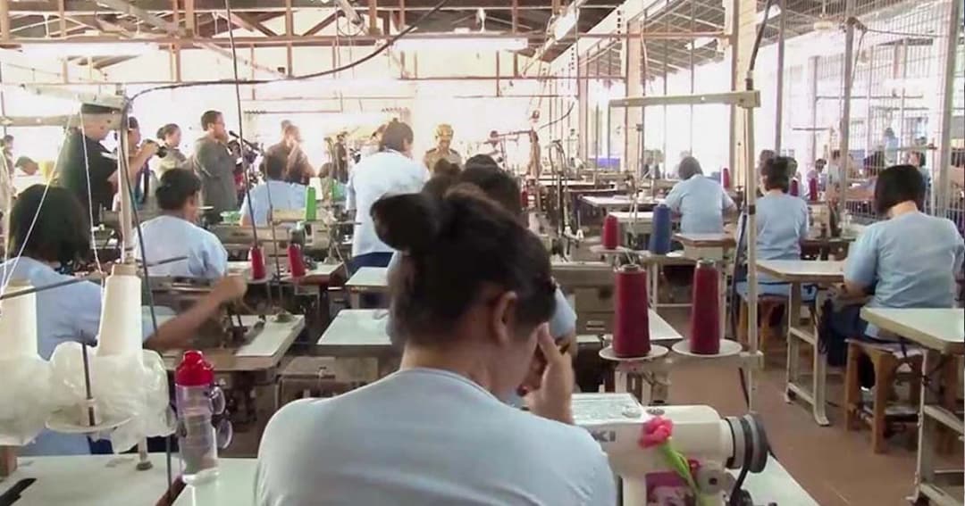 ฝึกอาชีพให้ผู้ต้องขังหญิงชลบุรี ออกมามีงานทำ