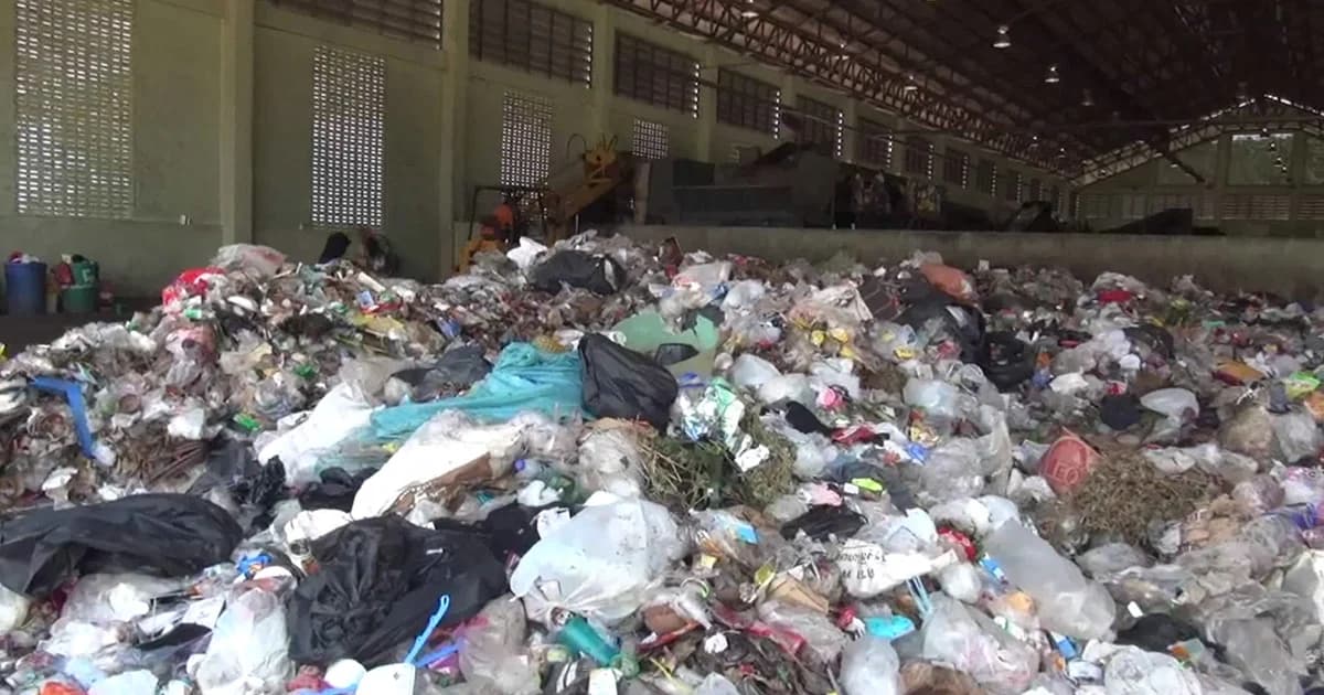 ‘เกาะหลีเป๊ะ’ เกาะสรรค์หรือเมืองขยะ บนแหล่งท่องเที่ยว!!