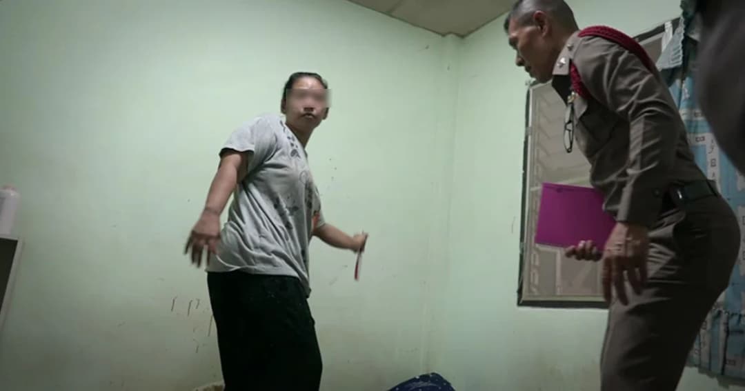 ภรรยาหึงโหด ! กระหน่ำแทงสามี 11 แผล ดับคาห้องนอน