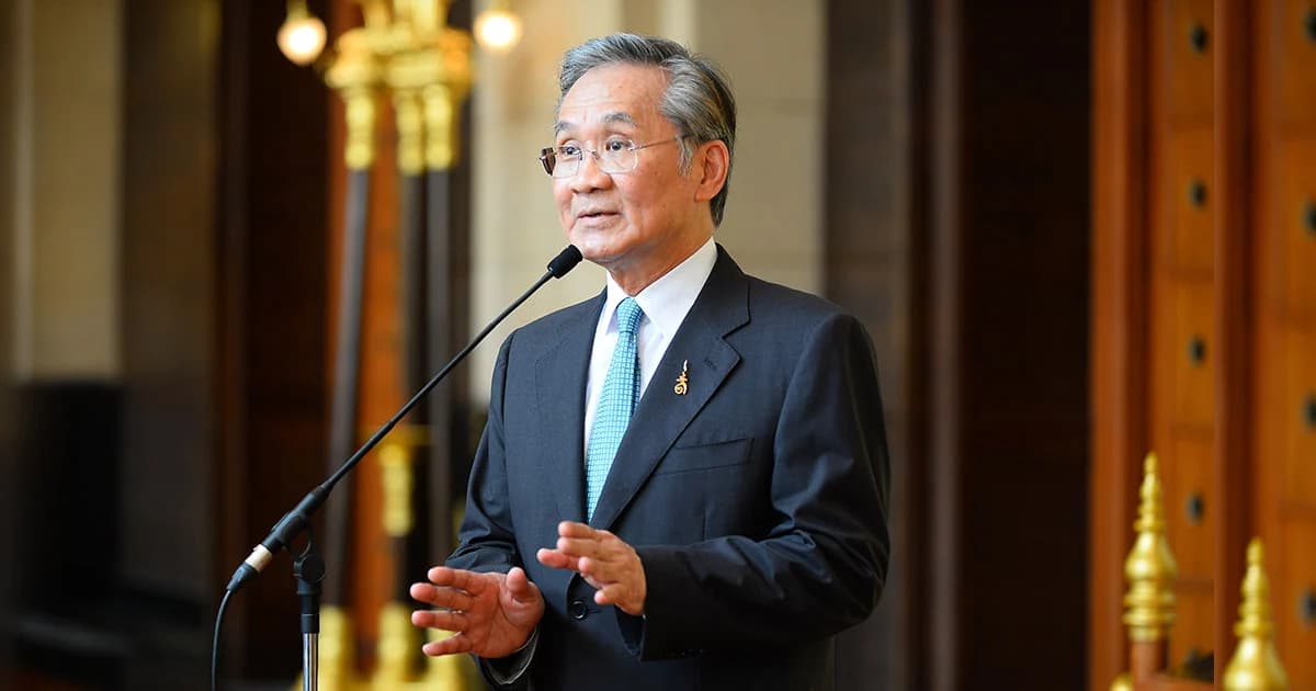 ‘ดอน’ ถือหุ้นขัด รธน. ส่อขาดคุณสมบัติรัฐมนตรี