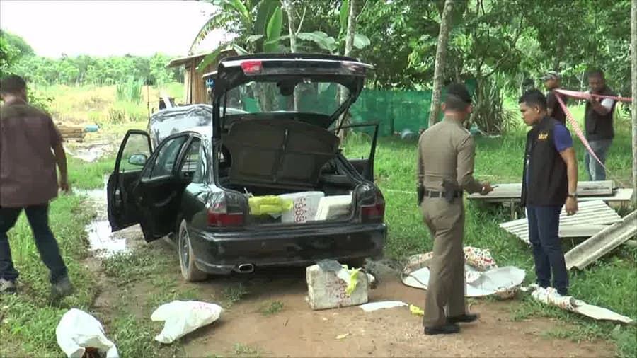 ปปส.ภาค 9 ร่วมกับตำรวจสภ.สะเดา บุกยึดยาบ้ากว่า 3 แสนเม็ด