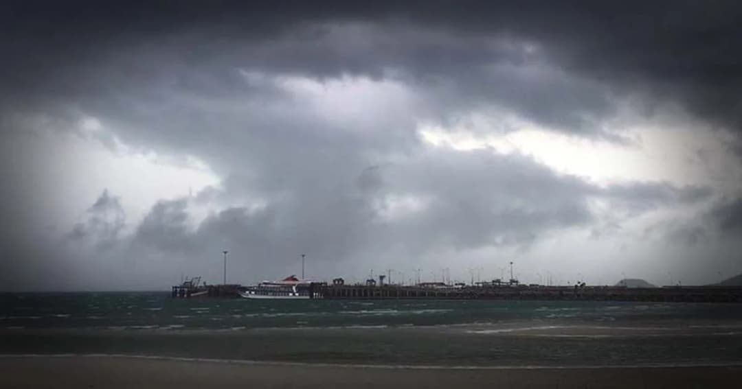 ดีเปรสชั่นในทะเลจีนใต้ ทวีกำลังเป็นพายุโซนร้อน-กทม.ฝนตก 40 %