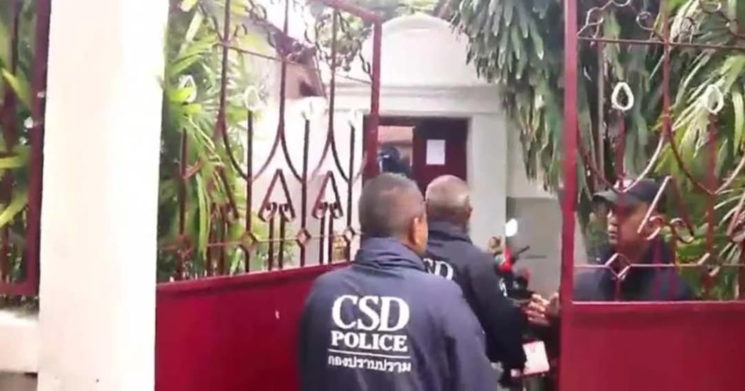 ค้นอีกรอบวัดสระเกศ ตะลึงภาพโป๊เจ้าคุณกับฆราวาสชาย