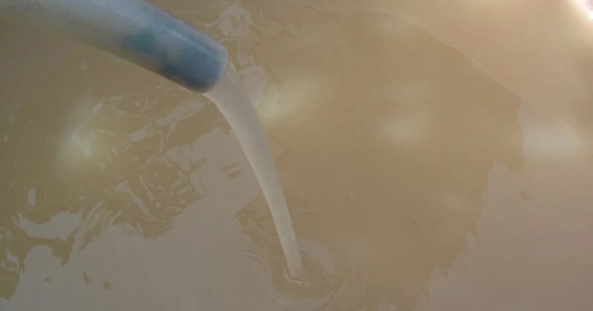 ชาวพัทลุงกว่า 200 คน วอนหน่วยงานทำตามรับปาก ทนใช้น้ำประปาโคลนมาครึ่งปีแล้ว