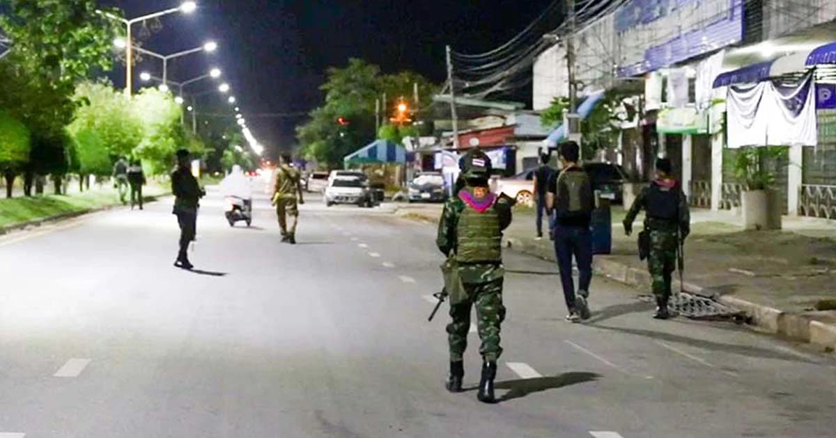 ค้นหาระเบิดวุ่น หลังมือระเบิดสารภาพโยนระเบิดทิ้งไว้ในเมืองปัตตานี