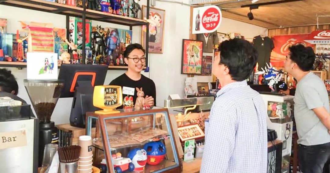 ร้านกาแฟที่เชียงใหม่สุดฮิป แต่งของเล่นย้อนยุค เอาใจคอการ์ตูน