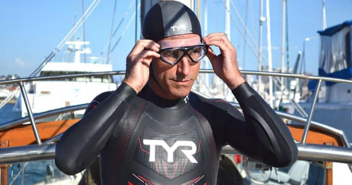 เริ่มแล้ว ! หนุ่มฝรั่งเศสว่ายน้ำข้ามแปซิฟิก หวังสร้างสถิติโลกคนแรก