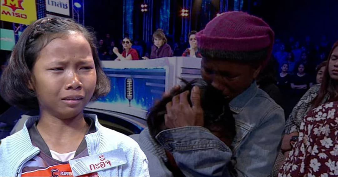 “ไมค์หมดหนี้” สุดกลั้นน้ำตา “น้องกะอั๊จ” เด็กหญิงกตัญญู ขอสู้เพื่อฝัน ให้พ่อแม่มีบ้านหลังใหม่