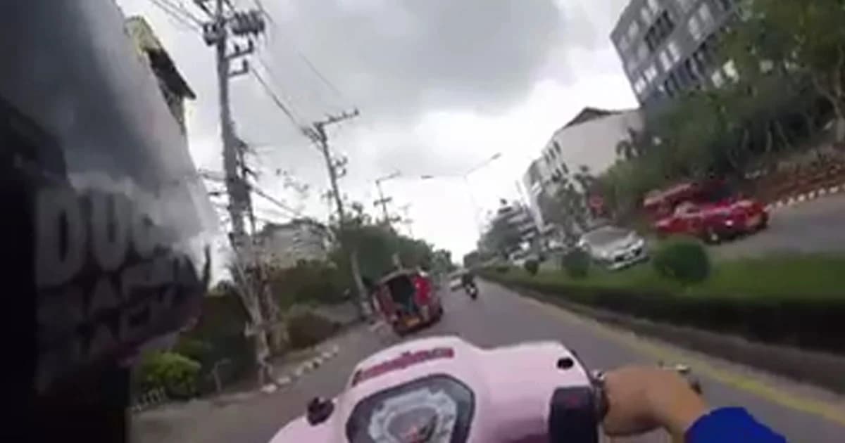 เด็กแว้นยกล้อโชว์ยูทูป โต้ชาวเน็ต “หนักหัวหรือ?!” กม.ชัด เข้าข่ายผิด พ.ร.บ.จราจร