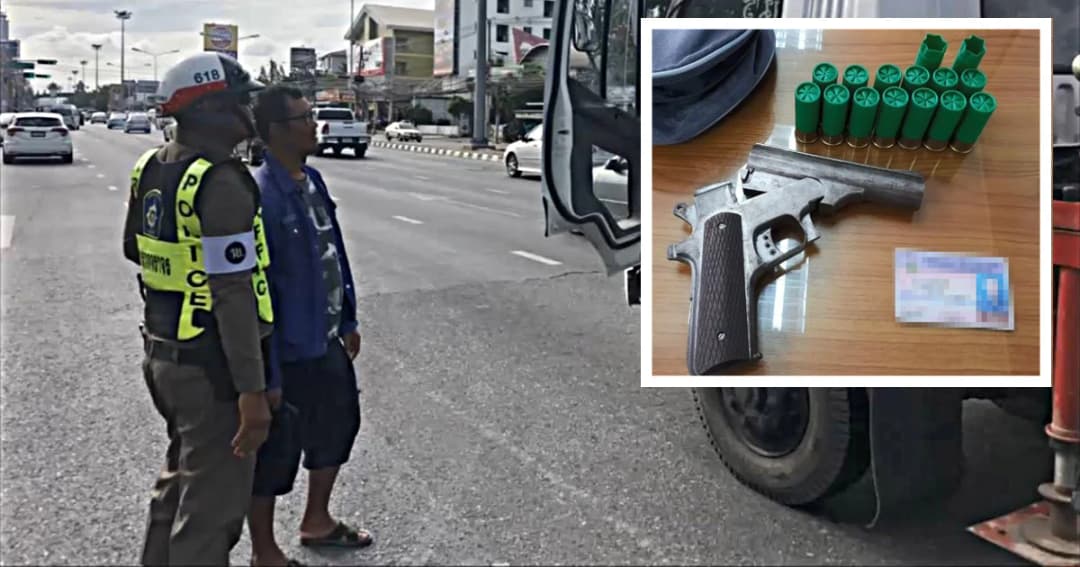 “โชเฟอร์รถบรรทุก” เลือดร้อน ฉุนถูกปาดหน้า ชักปืนลูกซอง ขู่กลางสี่แยก