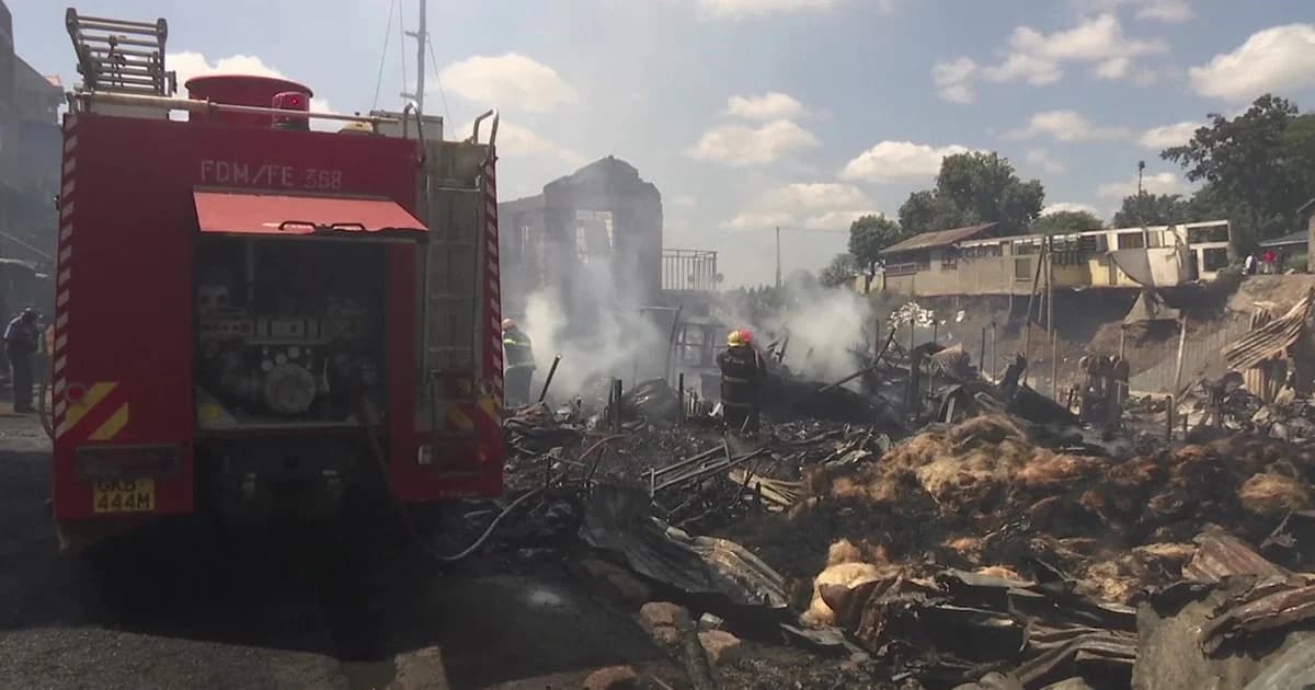 ไฟไหม้ตลาดเคนยา ย่างสด 15 ศพ บาดเจ็บร่วม 70 ราย