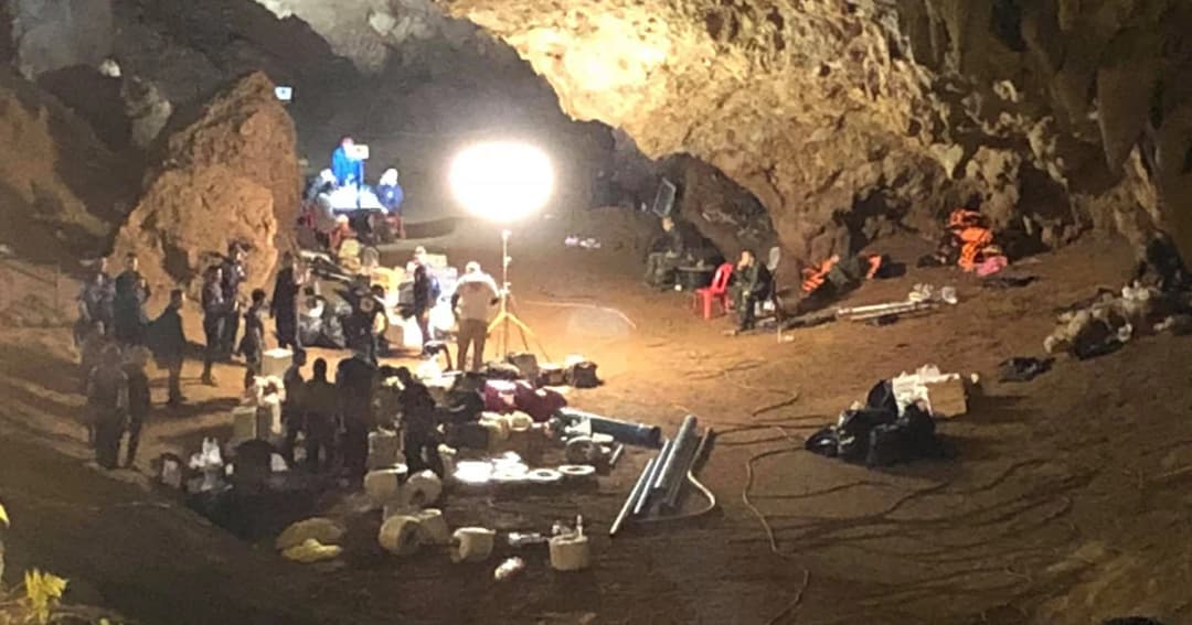 จีนส่งหุ่นยนต์ใต้น้ำช่วยหา 13 ชีวิตติดถ้ำหลวง คาดถึงไทยวันนี้