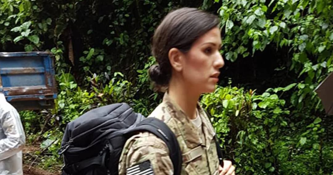 เปิดประวัติ เรืออากาศเอกหญิง จากกองทัพสหรัฐฯ ร่วมภารกิจช่วย 13 ชีวิต