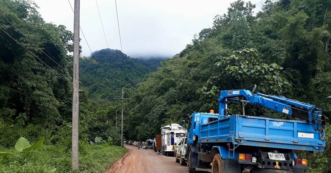 เชียงรายฟ้าไร้ฝน เป็นใจ จนท.เร่งช่วย 13 ชีวิตออกจากถ้ำ