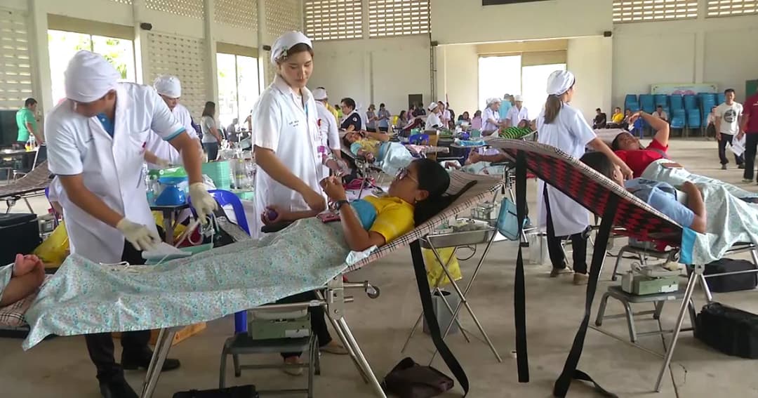 ‘พิจิตร’ รับบริจาคเลือดสำรอง เพื่อภารกิจช่วย 13 ชีวิต ติดถ้ำหลวง