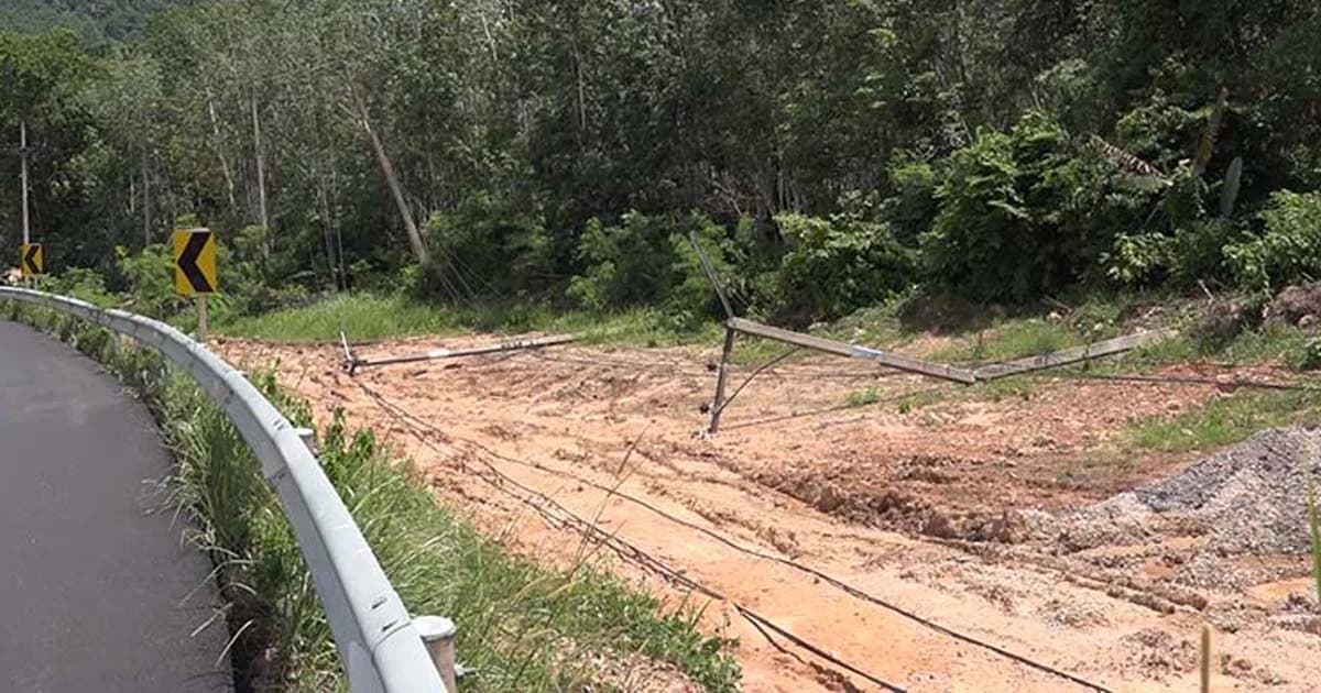 ชาวสะเดาร้องสื่อเสาไฟแรงสูงล้มนอน ไร้การไฟฟ้าเข้าซ่อม