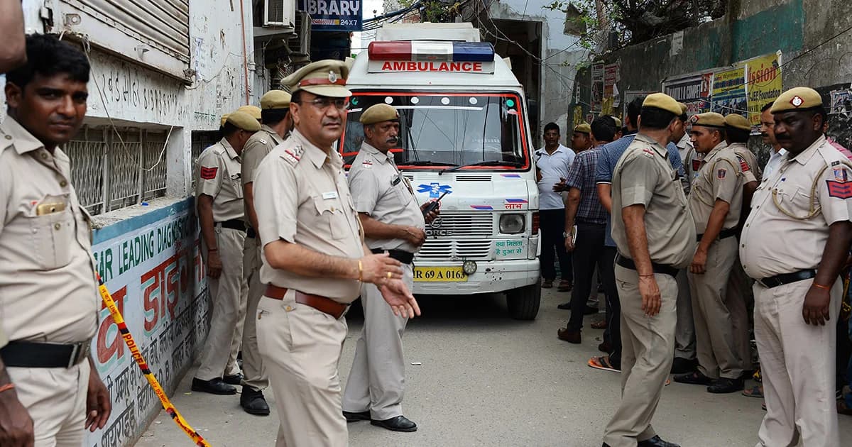 สลด! พบศพผู้เสียชีวิต 11 ราย ถูกฆ่าปิดตาและแขวนไว้ในบ้าน