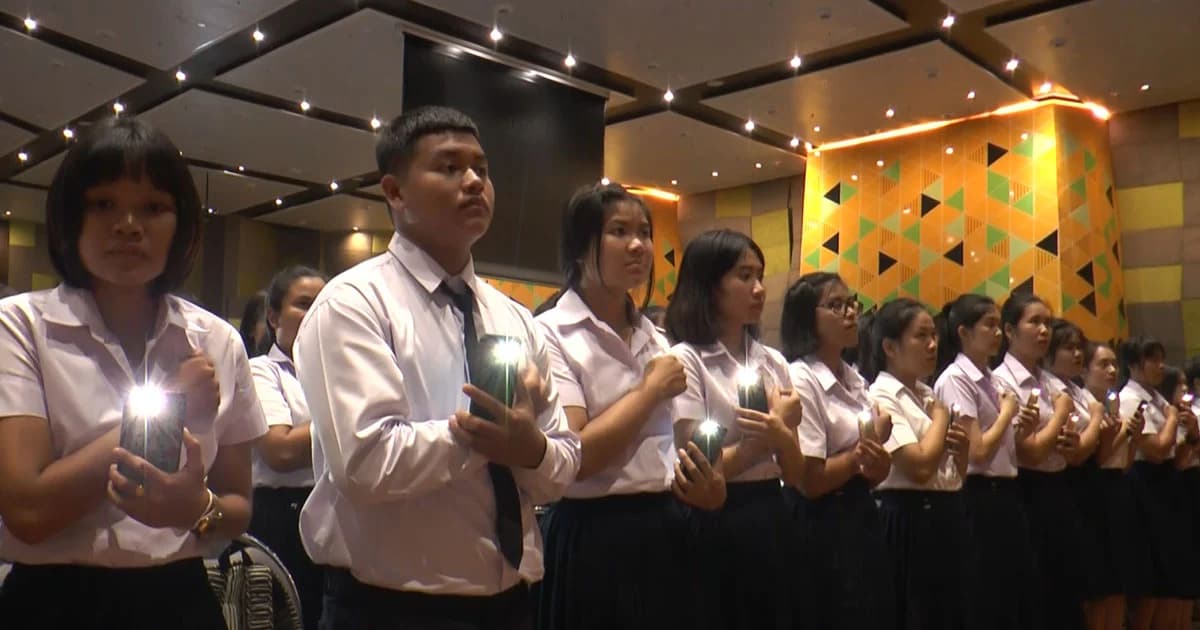 “ราชภัฏโคราช” แสดงพลังเปิดไฟส่องทางส่งพลังใจให้พบ 13 ชีวิตโดยเร็ว