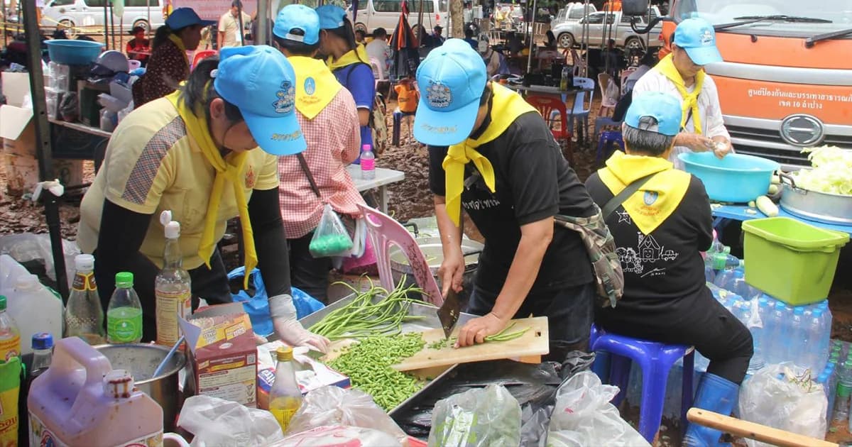 โรงครัวพระราชทาน น้ำพระทัยจากสมเด็จพระเจ้าอยู่หัว