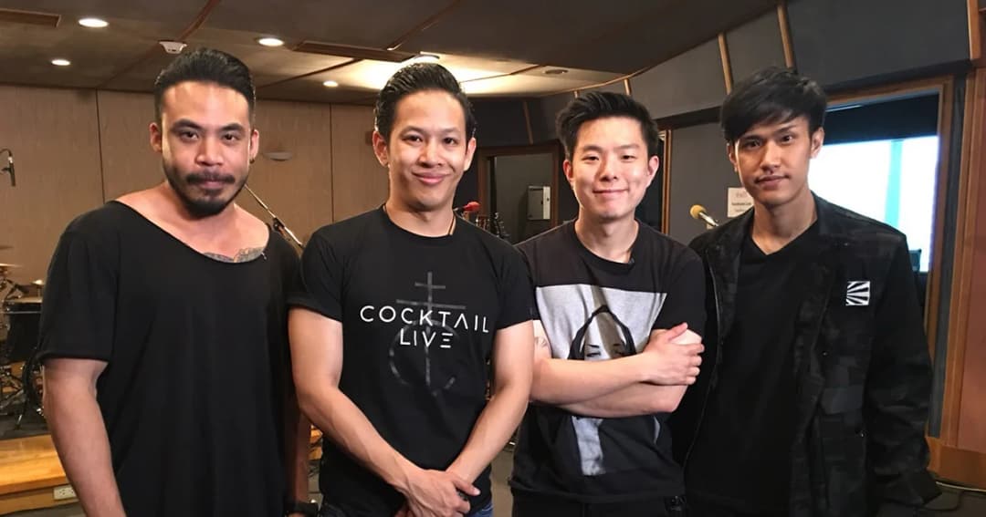 โอม ลั่น! คอนเสิร์ต Cocktail Live #เล่นด้วยหัวใจเสมอมา มันส์แน่นอน