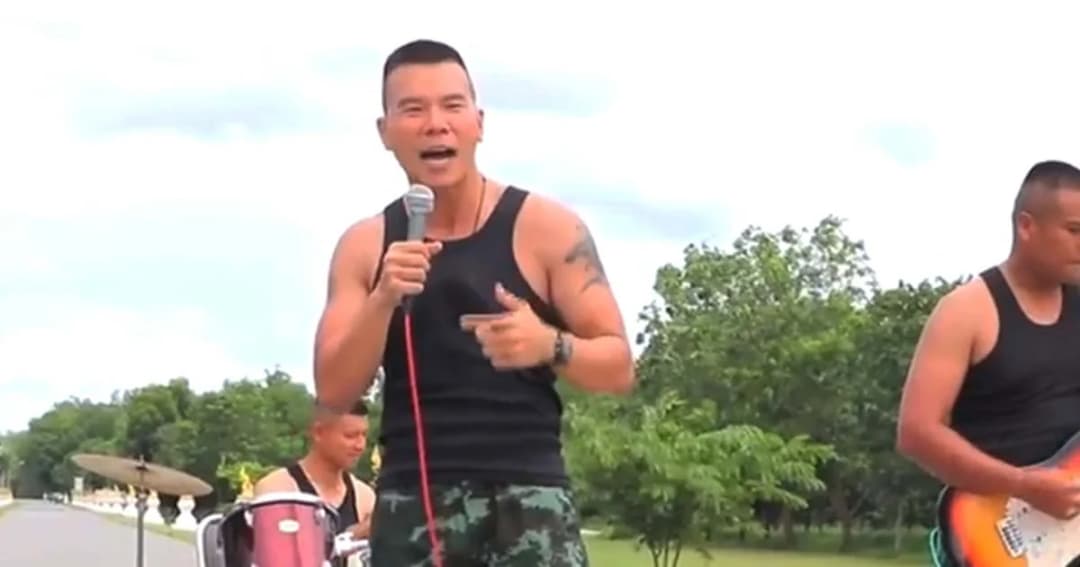 ไม่ใช่แค่แข็งแรง “หมอภาคย์” เพื่อนใหม่ทีมหมูป่า แต่ง-ร้องเพลงเก่งด้วย