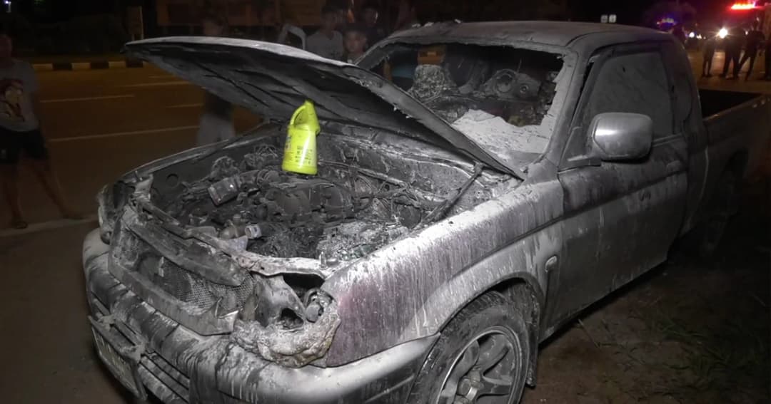 สตาร์ทกระบะไฟลุกท่วม วอดทั้งคัน เผยเติมน้ำมันแทนแก๊ส