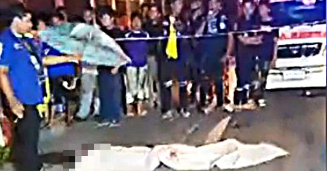 หนุ่มใหญ่ซิ่งกระบะ เสยท้าย จยย.พ่วงข้าง ดับยกครัว 3 แม่ลูก