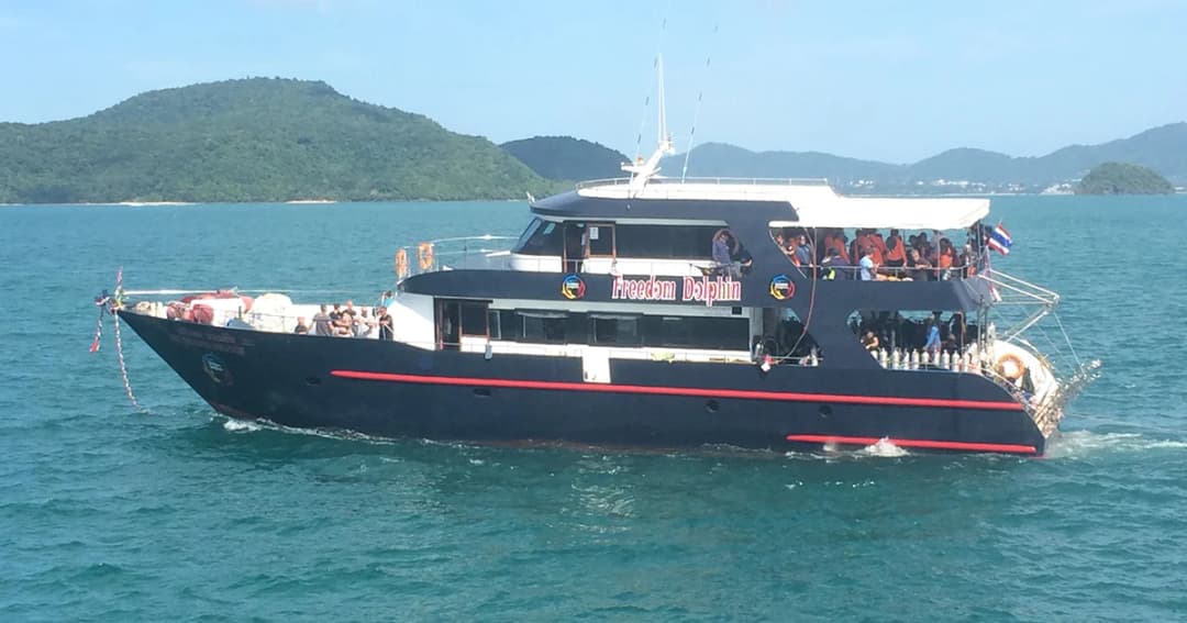 ผู้ว่าฯ ภูเก็ต สั่งห้ามเผยแพร่ภาพ-คลิปที่ไม่เหมาะสม เหตุเรือล่ม