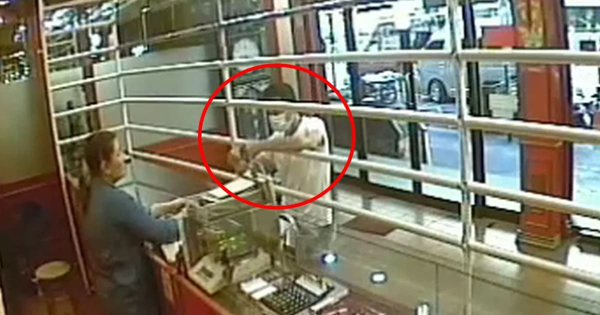 จับแล้ว ! โจรบุกเดี่ยวชิงทอง อ้างแค่อารมณ์ชั่ววูบ