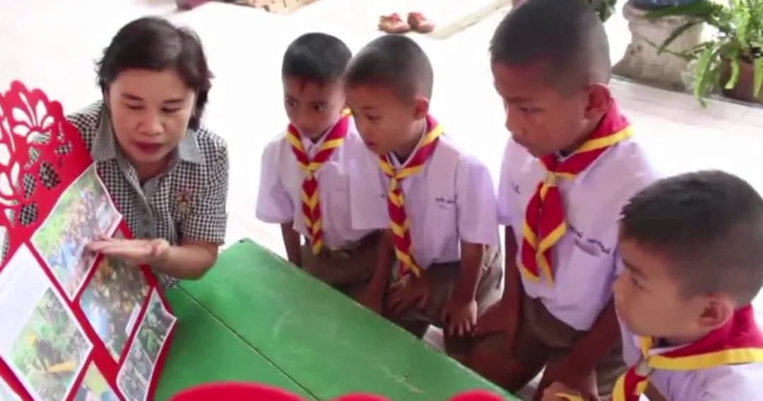 รร.ที่พะเยา ถอดบทเรียนทีมหมูป่าติดถ้ำหลวงสอนนักเรียน