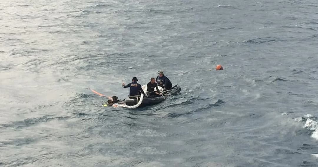 คลื่นใต้ทะเลรุนแรง! ยุติกู้ร่างเหยื่อเรือล่ม ลุยหาต่อวันนี้