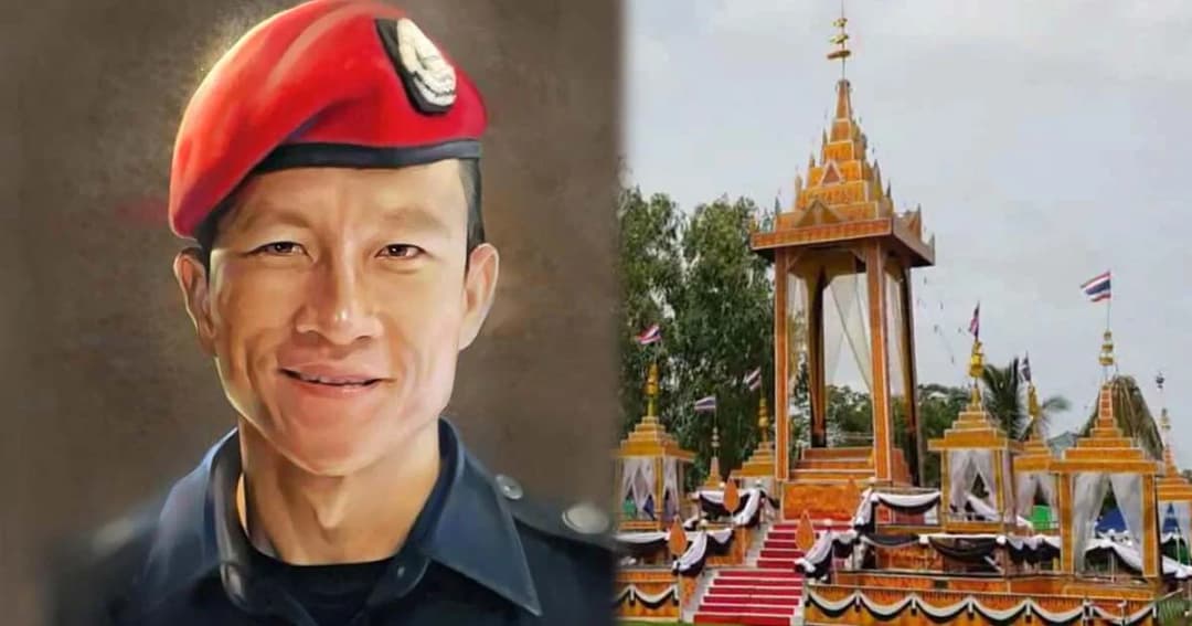 พระสังฆราช ประทานผ้าไตรบังสุกุลในพิธีพระราชทานเพลิงศพ “จ.อ.สมาน”