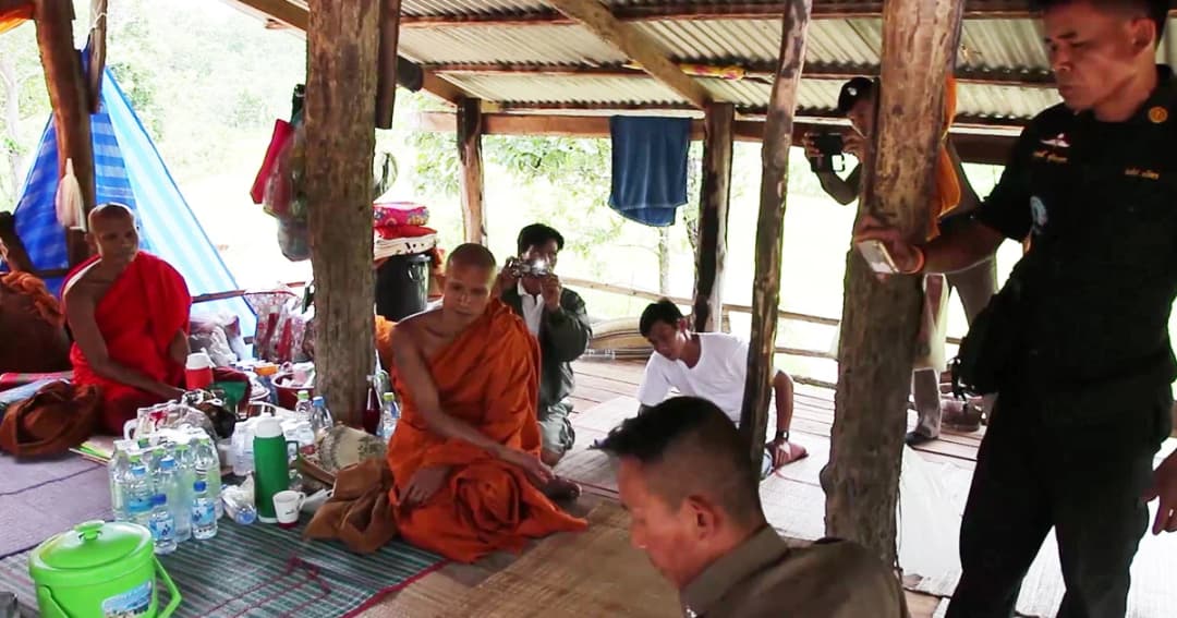 ทลายสำนักสงฆ์เถื่อนบุกรุกป่าสงวน ชาวบ้านค้าน อ้างหลวงปู่ให้หวยแม่น