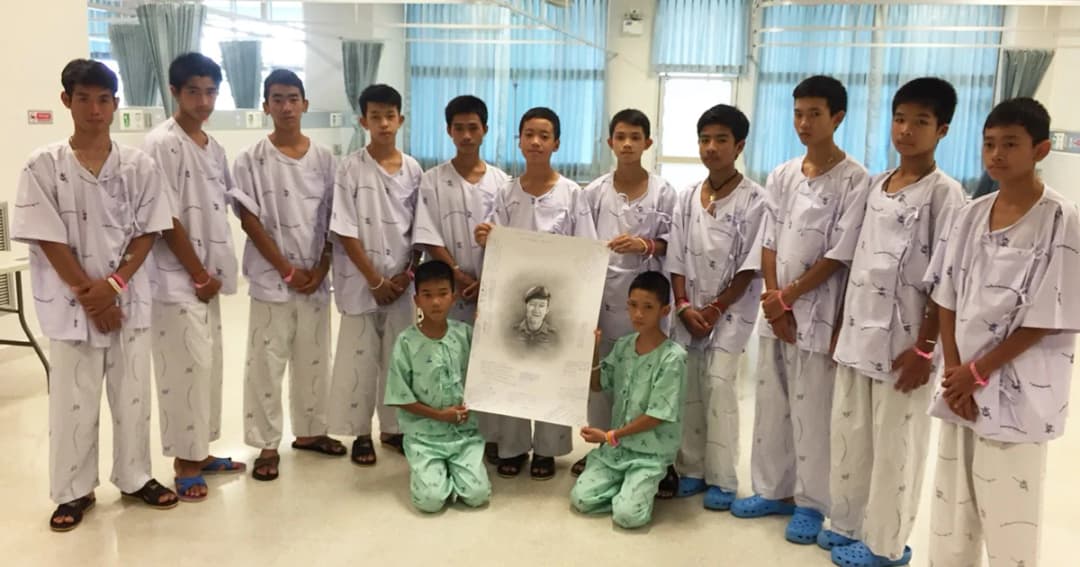 สภาพร่างกาย ‘หมูป่า’ ดีขึ้นตามลำดับ กล่าวขอบคุณ ‘พี่จ่าแซม’ สัญญาจะเป็นคนดี