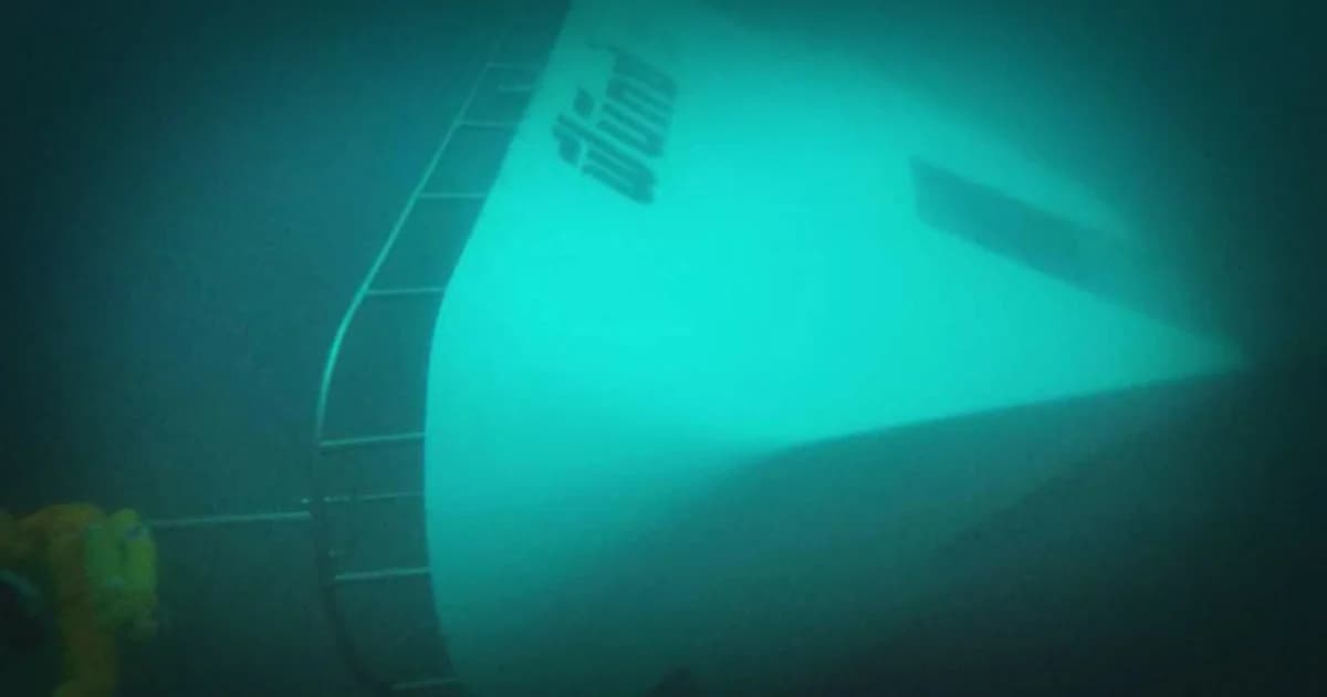 นักดำน้ำกู้ร่างเหยื่อเรือล่มภูเก็ตสำเร็จ หลังติดซากเรือนาน 10 วัน