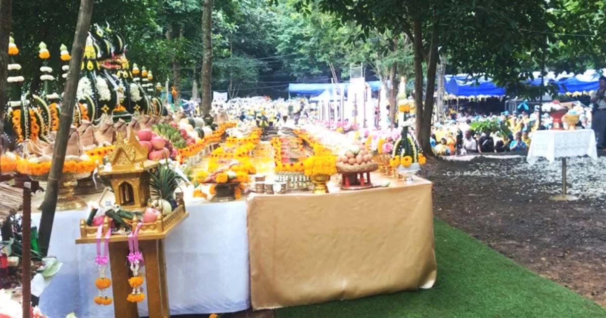 พิธีบวงสรวงขอขมาถ้ำหลวง-ทำบุญอุทิศส่วนกุศลให้ ‘จ่าแซม’