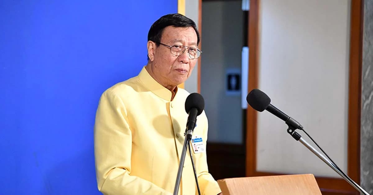 พรเพชร เตือนว่าที่กกต.ไขก็อกทุกตำแหน่ง-ล็อบบี้เลือกประธานเรื่องปกติ