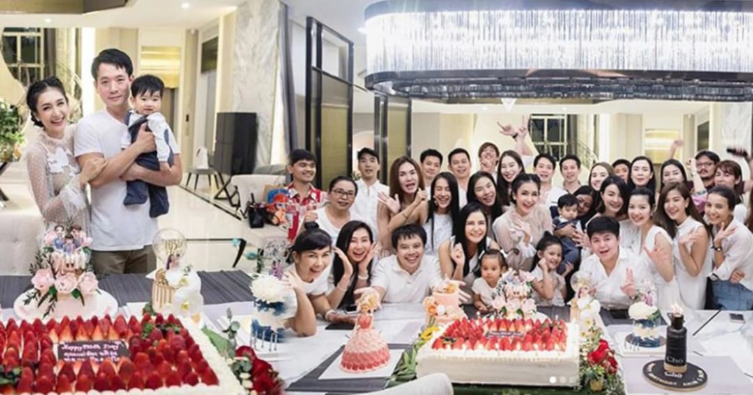 สุดอบอุ่น “เนย โชติกา” เปิดบ้านฉลองวันเกิด ครบ 34 ปี