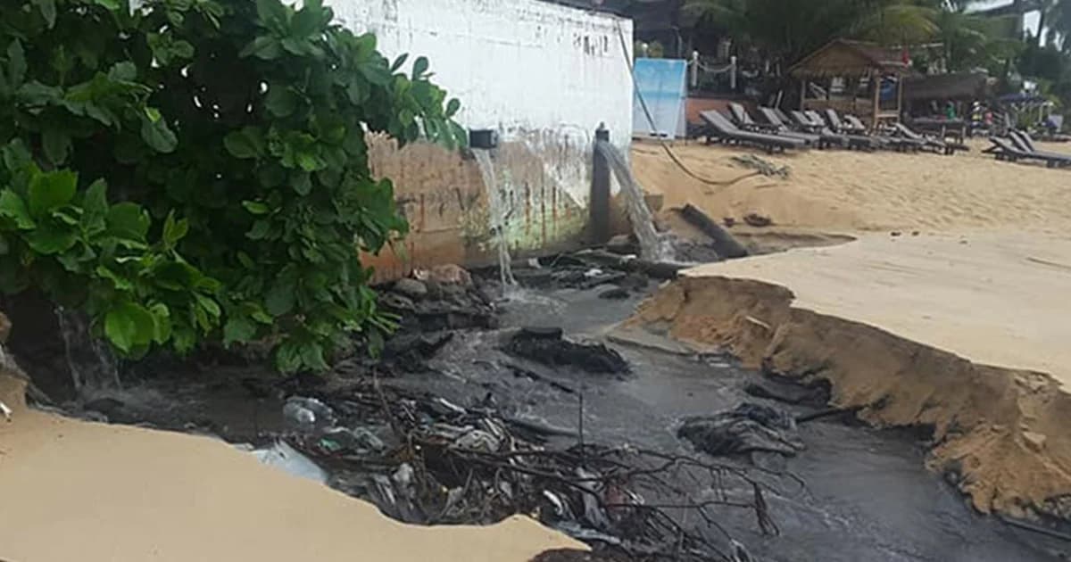 ชาวต่างชาติ โพสต์คลิปประจาน “เกาะสมุย” ปล่อยน้ำเสียลงชายหาด