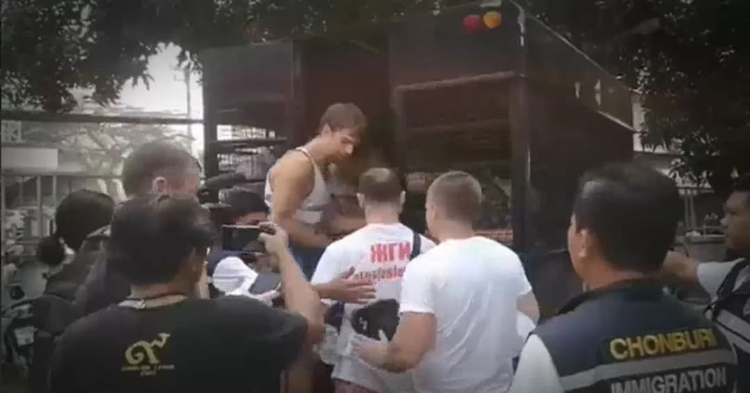 คุมตัวส่งฟ้อง ! 8 ชาวรัสเซีย ลอบเปิดโรงเรียนสอนสยิวพัทยา