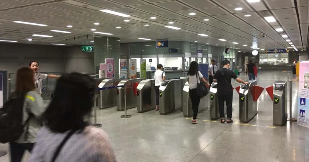 เริ่มวันแรก ‘บัตรคนจน’ ขึ้นรถไฟฟ้าMRT ต้องลงทะเบียนก่อนใช้!