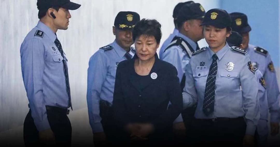 อดีตปธน.หญิงเกาหลีใต้ ถูกตัดสินคุกเพิ่มอีก 8 ปี-เจ้าตัวประท้วง