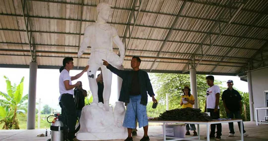 เริ่มสร้างเเล้ว อนุสาวรีย์ น.ต.สมาน ! อ.เฉลิมชัย ทุ่มเงินส่วนตัว ย้ำ ไม่รับบริจาค