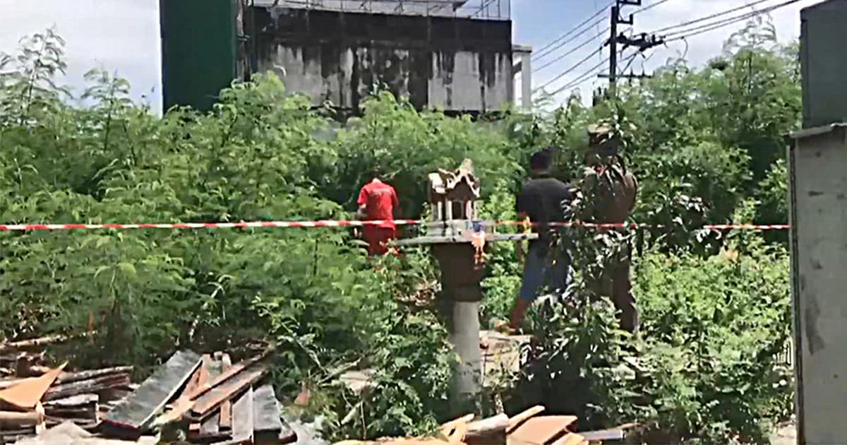 “สาวใหญ่” พบศพในพงหญ้า ชลบุรี จนท.คาด เสียชีวิตมากว่า 3 วัน