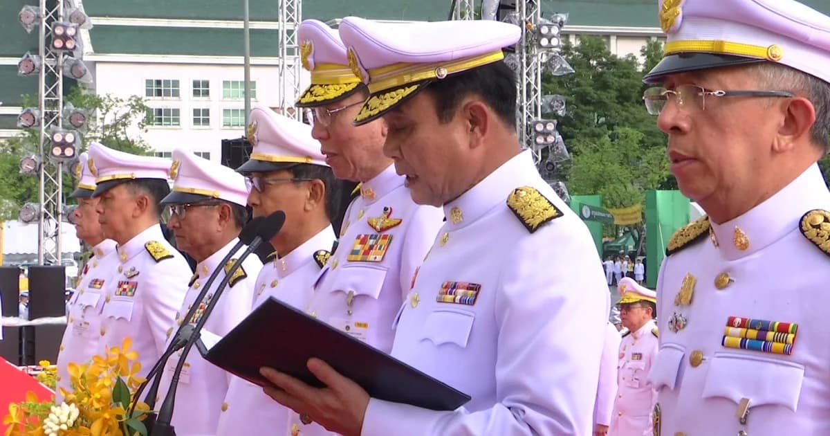 นายกฯ นำถวายสัตย์ปฏิญาณเป็นข้าราชการที่ดี