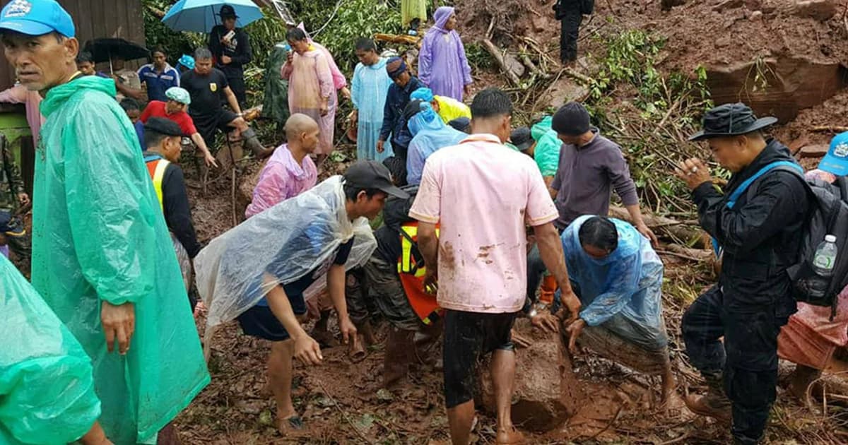 อพยพชาวบ้านบ่อเกลือ 200 ชีวิตออกจากพื้นที่ หลังดินถล่มทำให้มีผู้เสียชีวิต 8 ราย